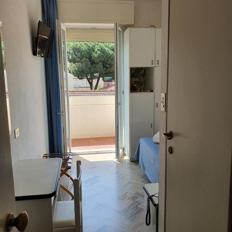 Hotel Tre Assi Rimini Ngoại thất bức ảnh