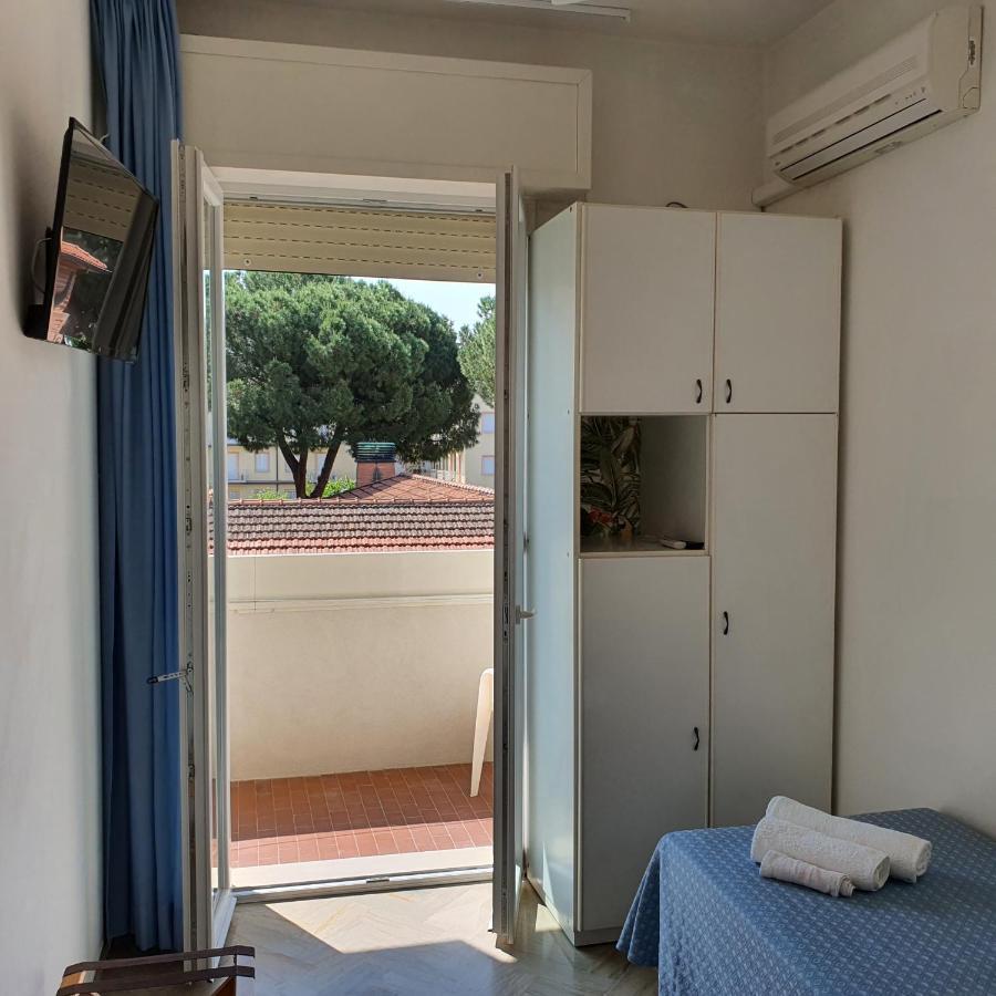 Hotel Tre Assi Rimini Ngoại thất bức ảnh