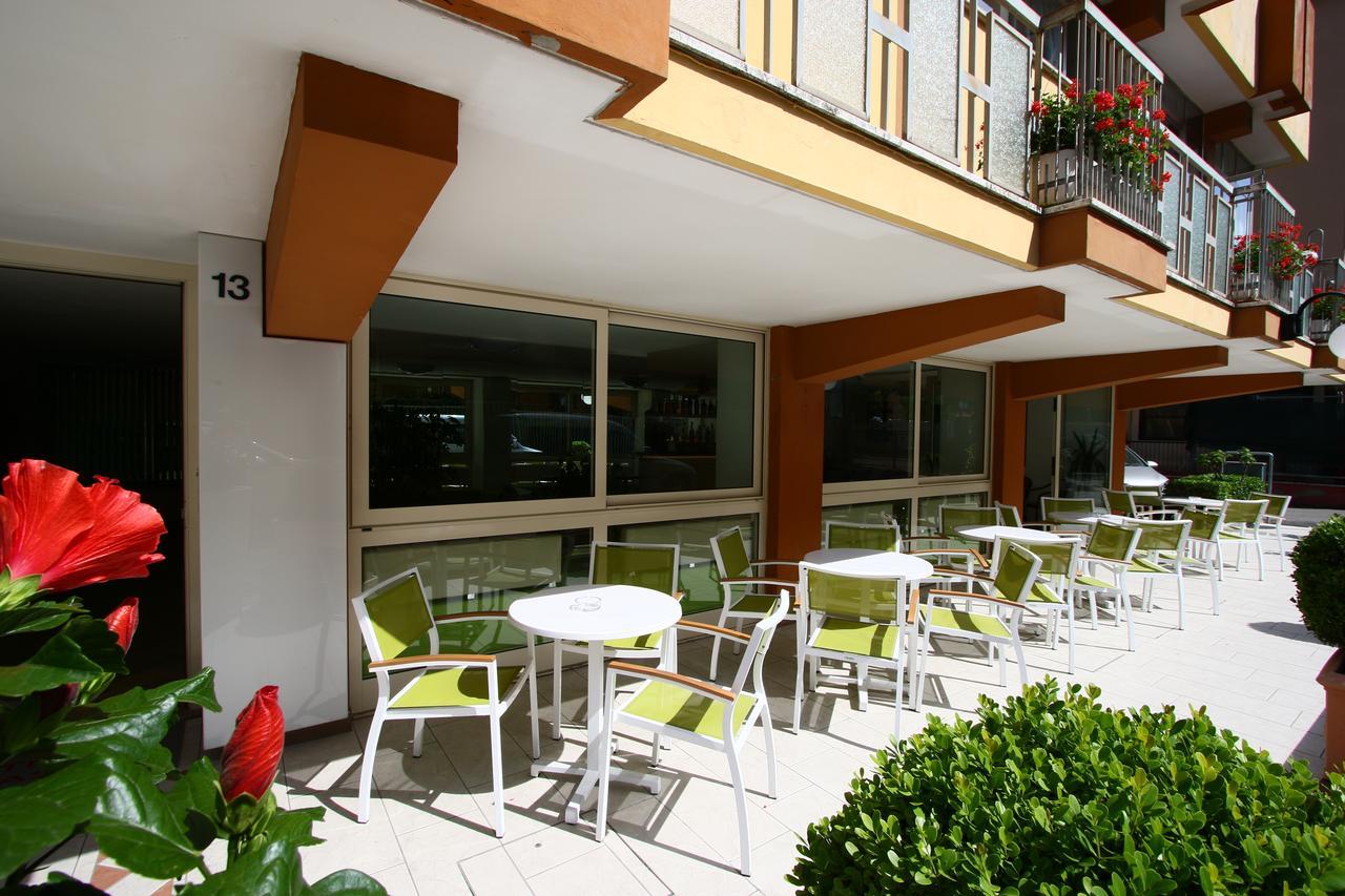 Hotel Tre Assi Rimini Ngoại thất bức ảnh