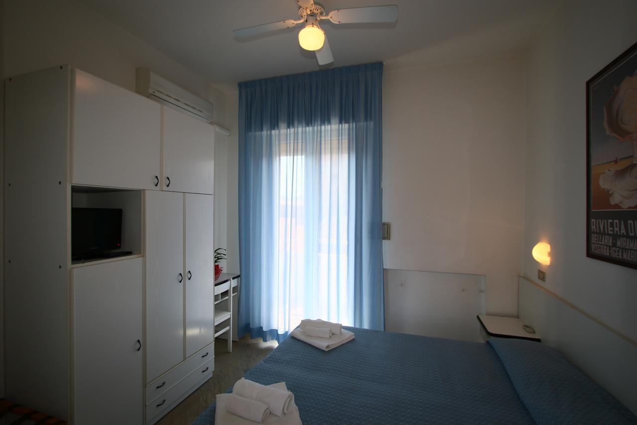Hotel Tre Assi Rimini Ngoại thất bức ảnh