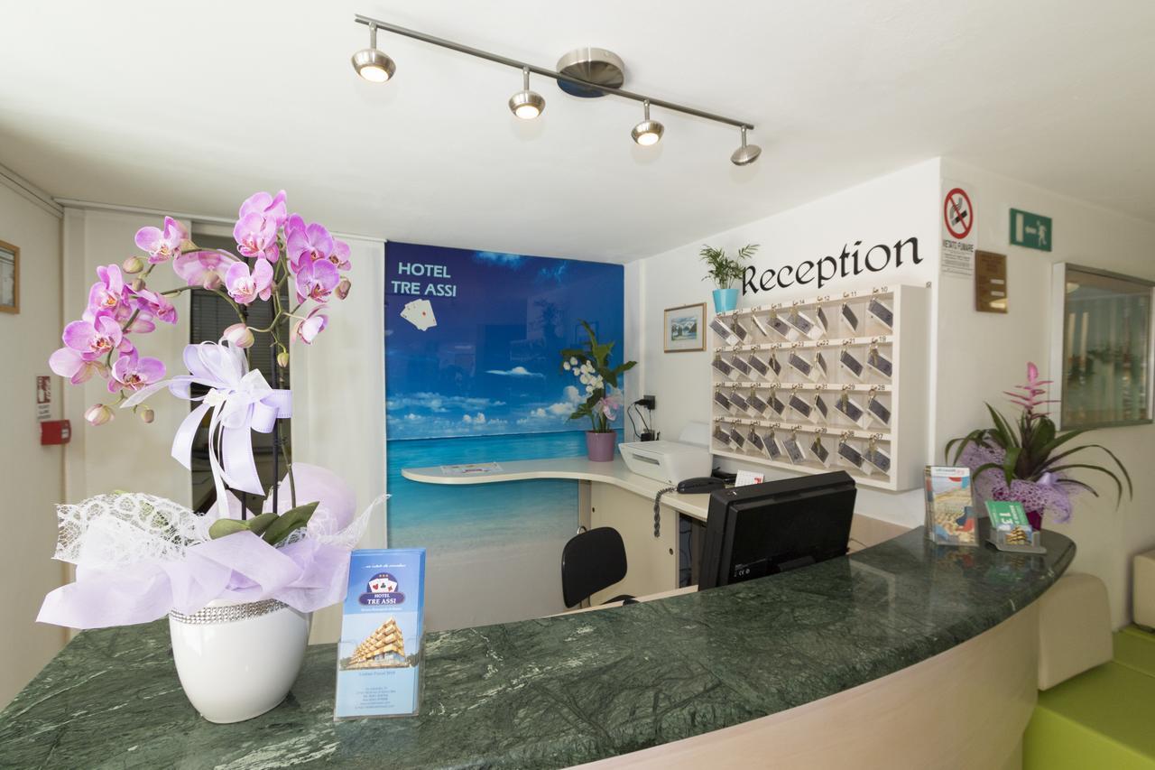 Hotel Tre Assi Rimini Ngoại thất bức ảnh