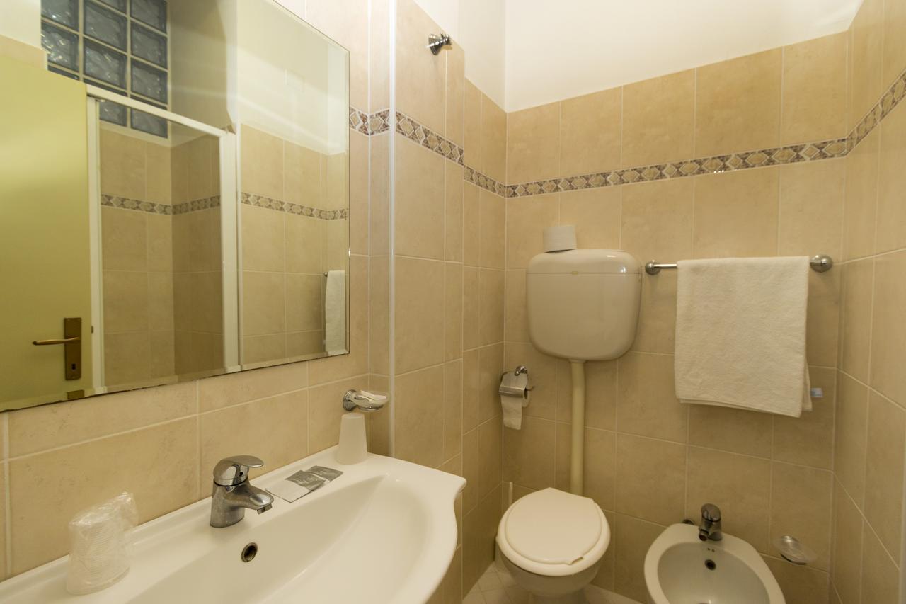 Hotel Tre Assi Rimini Ngoại thất bức ảnh