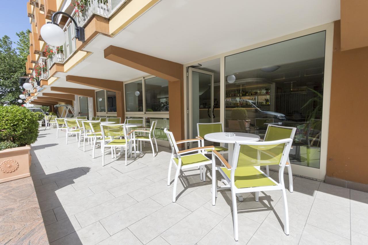 Hotel Tre Assi Rimini Ngoại thất bức ảnh